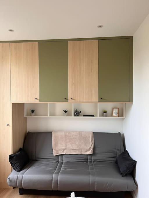 Studio Melun Peaceful Area 5 Min To Train Station Luaran gambar