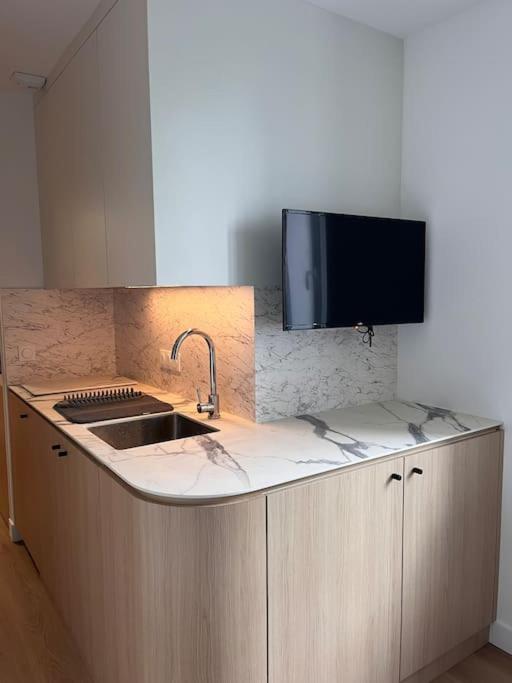 Studio Melun Peaceful Area 5 Min To Train Station Luaran gambar