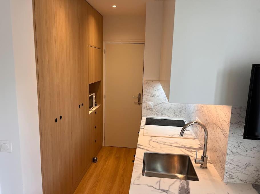 Studio Melun Peaceful Area 5 Min To Train Station Luaran gambar