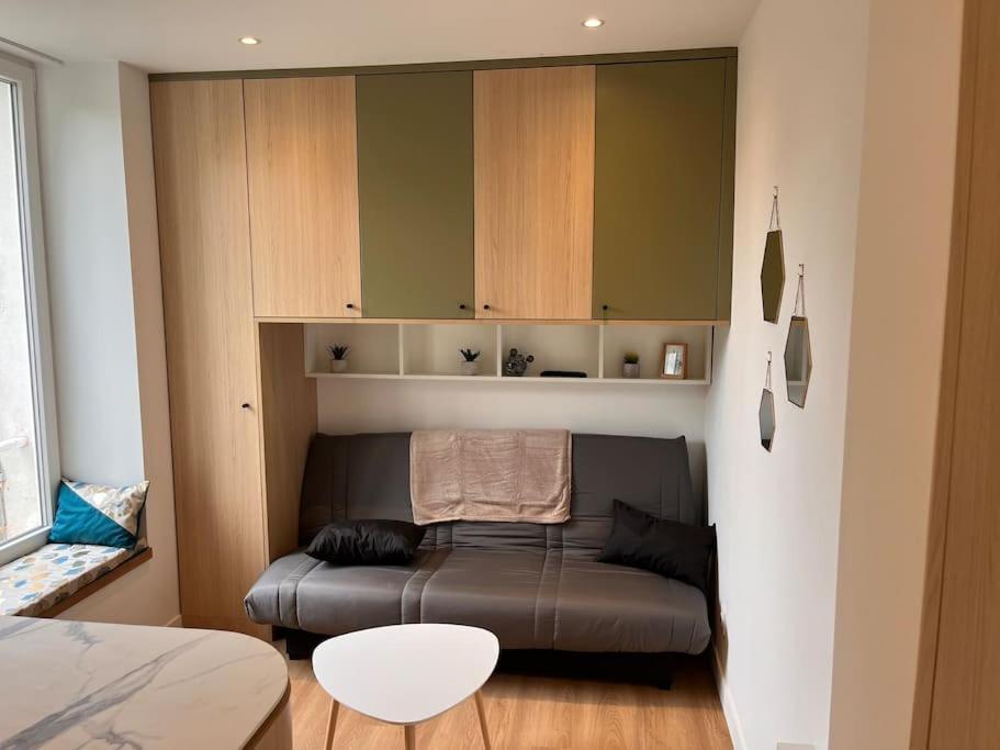 Studio Melun Peaceful Area 5 Min To Train Station Luaran gambar